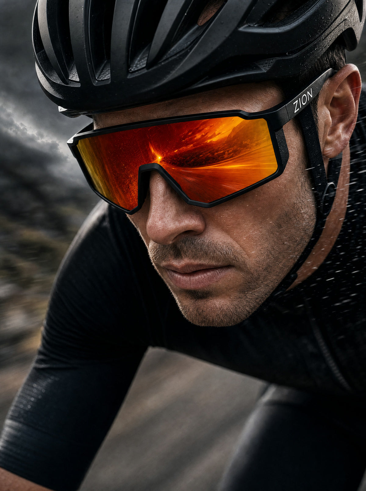 Gros plan cycliste en pleine vitesse, lunettes ZION Blaze verre miroir orange feu